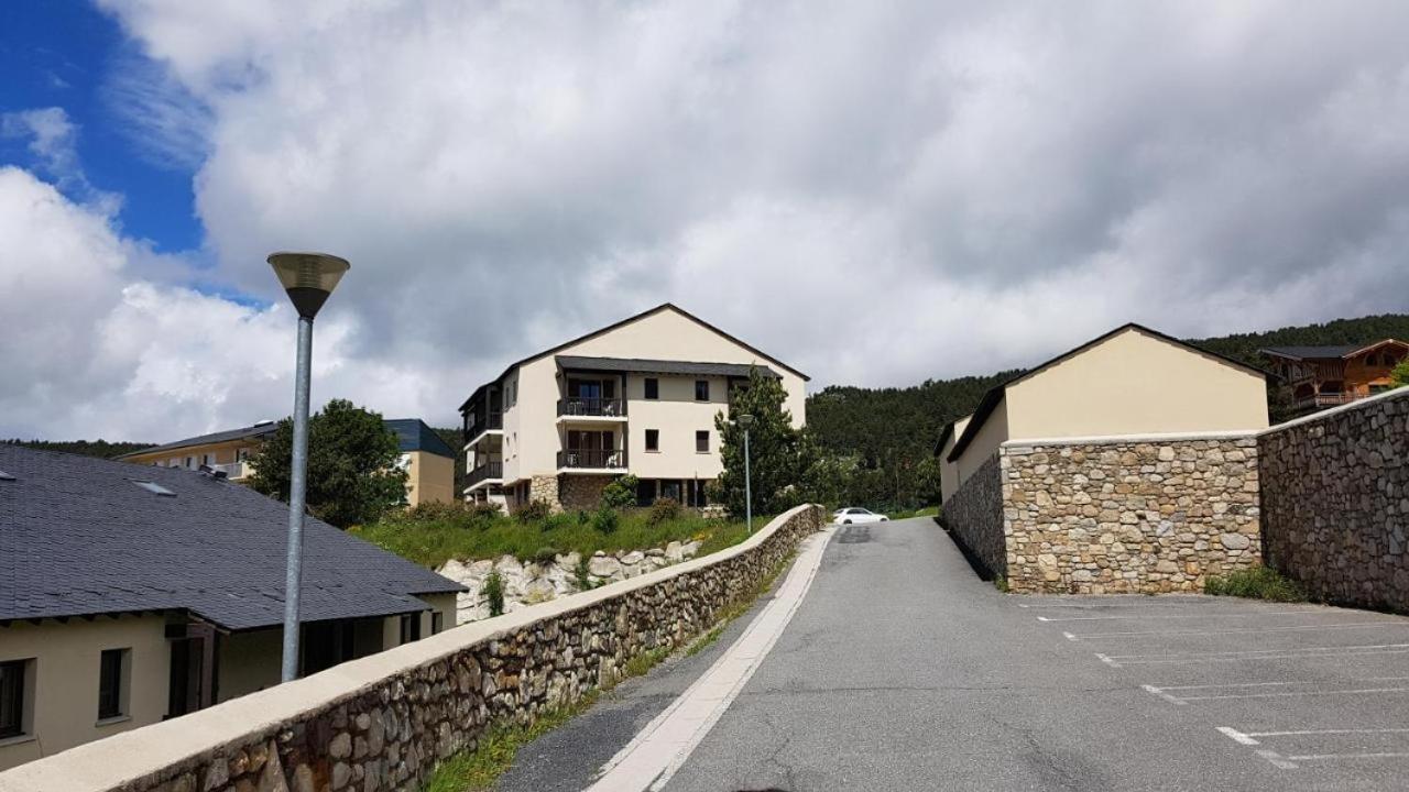 Charmant Studio Face Aux Pyrenees Font-Romeu-Odeillo-Via Luaran gambar